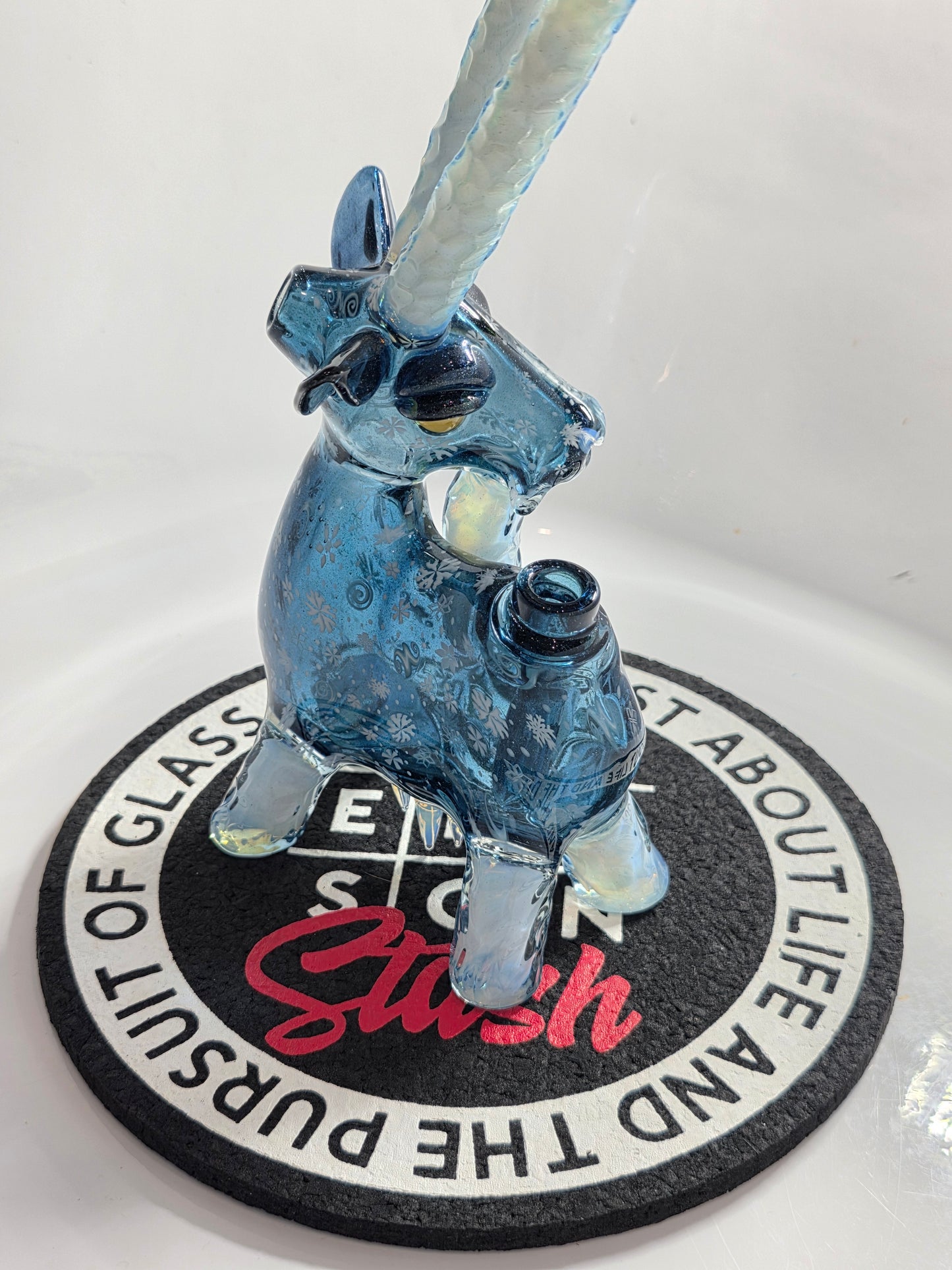 Robertson Glass Rig. Blue Goat glass rig on a white background 