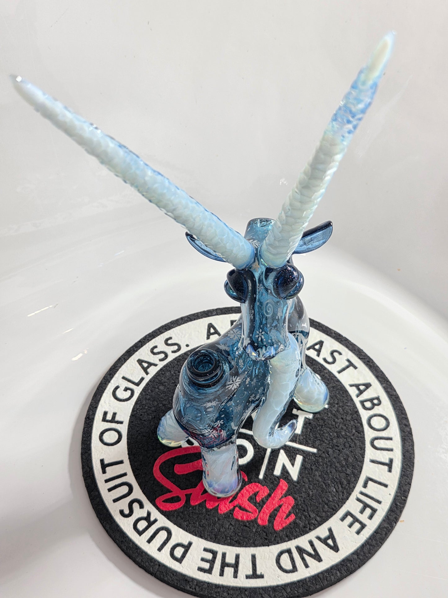 Robertson Glass Rig. Blue Goat glass rig on a white background 