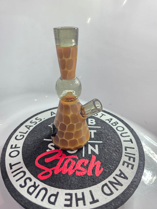 Robertson Glass Rig with a giraffe pattern design 
