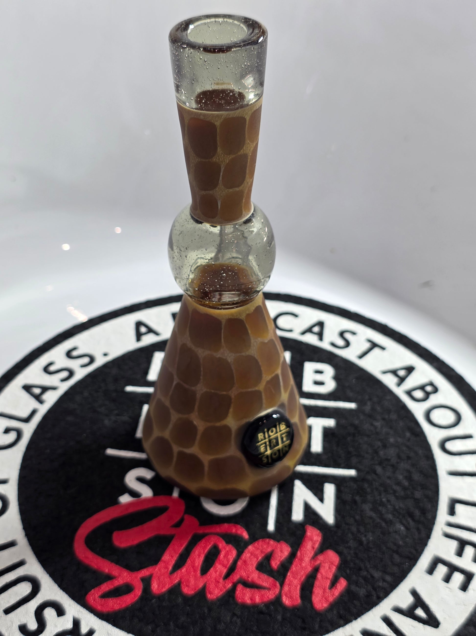 Robertson Glass Rig with a giraffe pattern design 