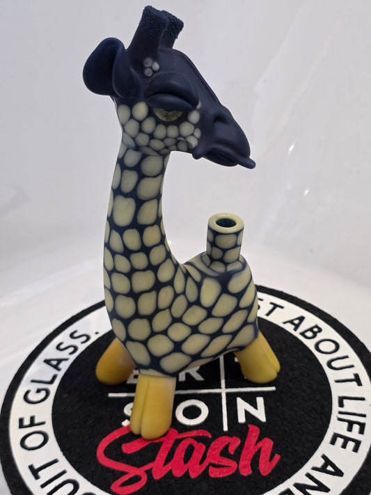 Robertson Glass Giraffe Glass Rig on a white background